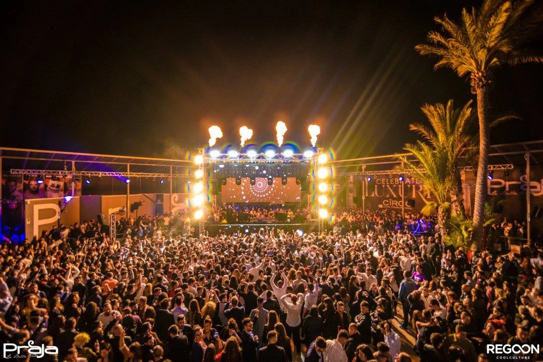 Praja club in Gallipoli during a summer night