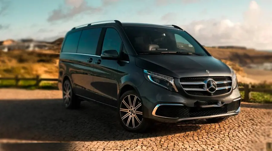 Navetta privata per collegamenti da e verso aeroporti e stazioni